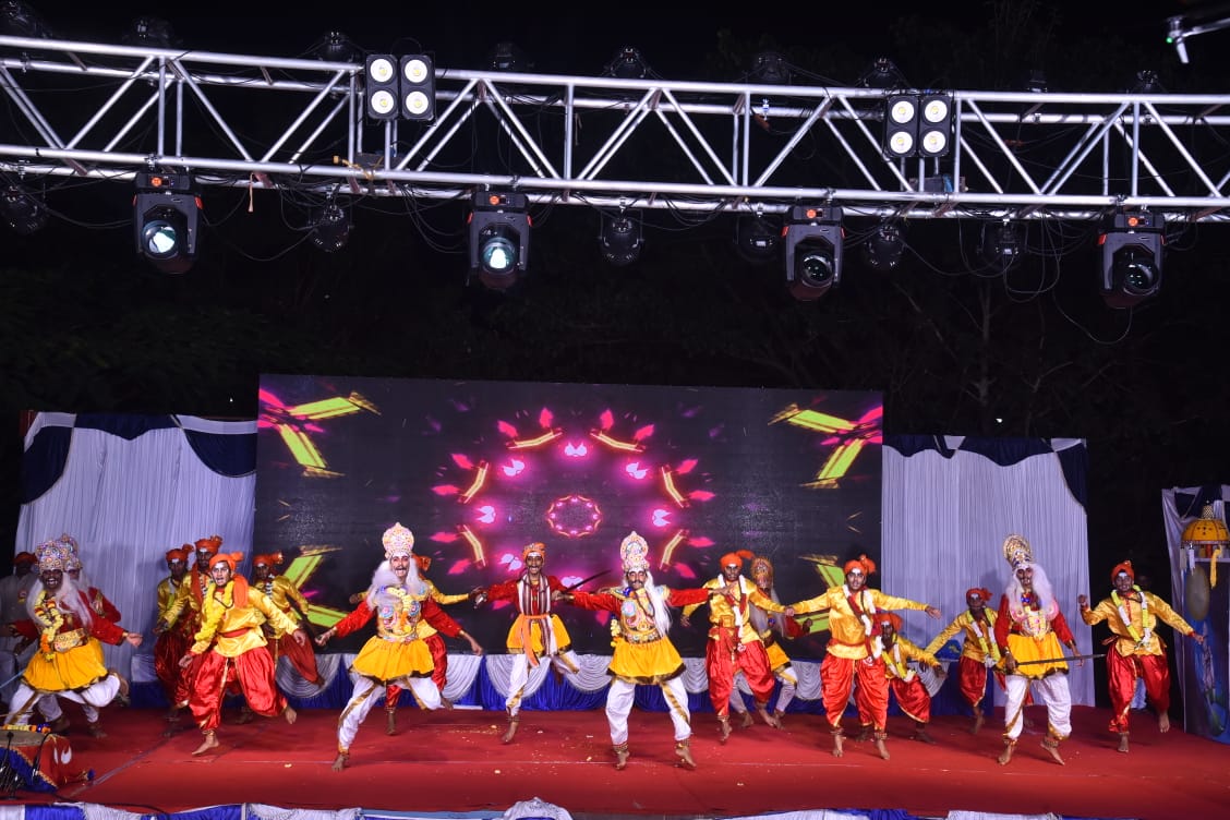 Education Must Instil Culture and Morality in Children Prof. Mahadeva Prasanna at ʼRashtrotsavaʼ RVK - Dharwad (21)