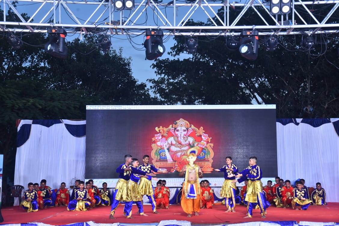 Education Must Instil Culture and Morality in Children Prof. Mahadeva Prasanna at ʼRashtrotsavaʼ RVK - Dharwad (25)