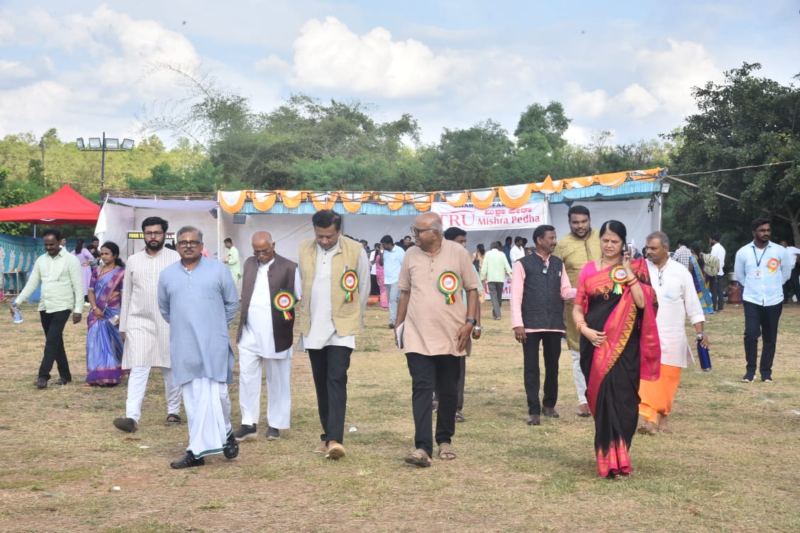 Education Must Instil Culture and Morality in Children Prof. Mahadeva Prasanna at ʼRashtrotsavaʼ RVK - Dharwad (5) (1)
